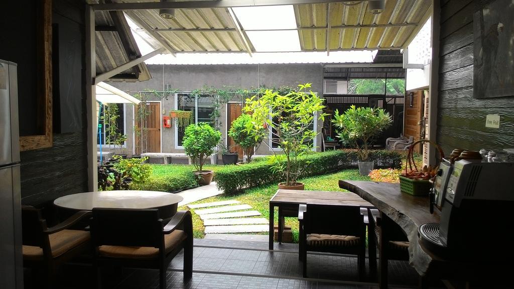 Zan Pla Nade Guesthouse Chiang Rai Exterior photo