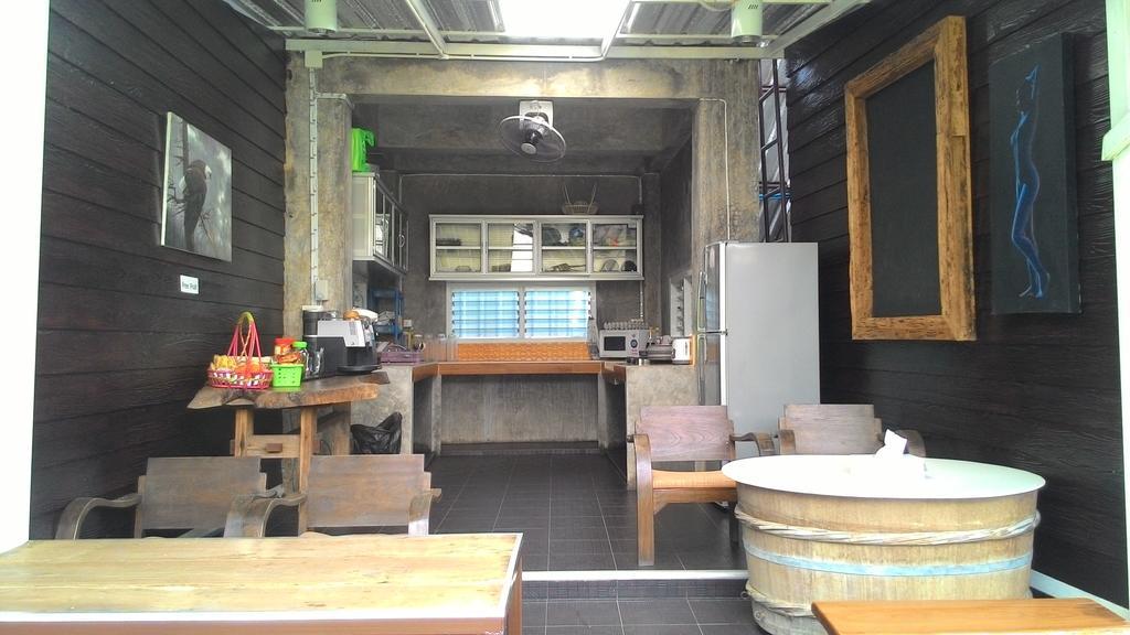 Zan Pla Nade Guesthouse Chiang Rai Exterior photo
